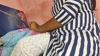 play Hindi lady doctor shruti bhabhi romance avec des garçons patients