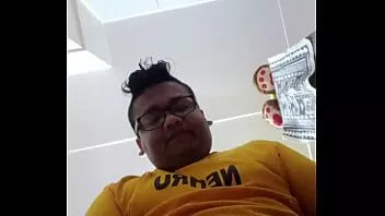 Putar Anak sekolah vaibhav tersentak off & cums di kamera