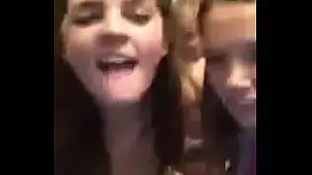 تشغيل السحاقيات على camwhore.online يبذلون قصارى جهدهم