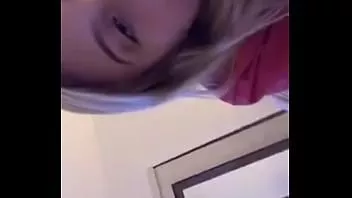 play Amepornで彼女のお尻をからかう退屈なティーン-xoxokaykay