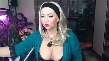 play Çok sıcak olgun kirli konuşma ve sert yapay penis lanet büyük memeli olgun sürtük bir orospu tarafından gerçekleştirilir))