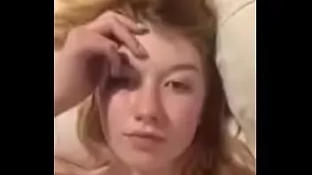 चलाएँ Hotties वास्तव में दिखा रहा है स्तन पर ameporn