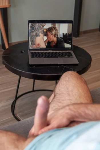 Pornostar Doryann Marguet