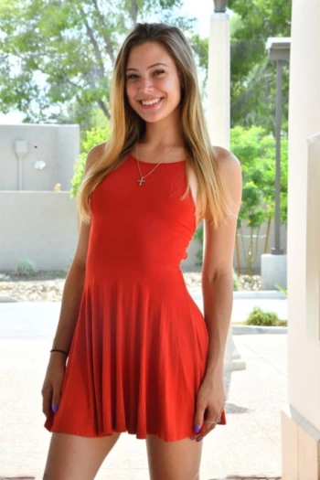 Pornoster Avery Cristy